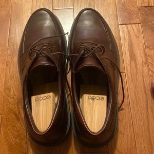 Ecco size 46 reddish color